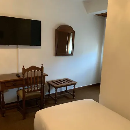 Moncarsol Ξενοδοχείο 2*